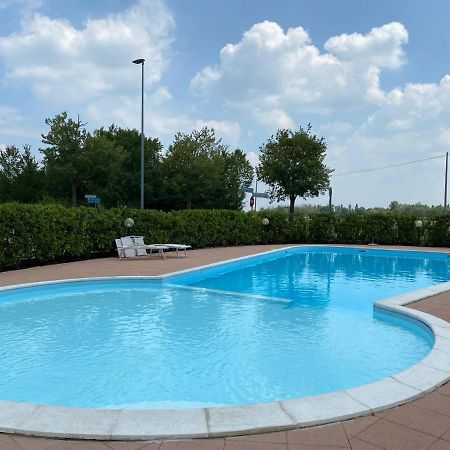 La Lanterna - Appartamenti In Residence Con Piscina Desenzano del Garda Eksteriør billede